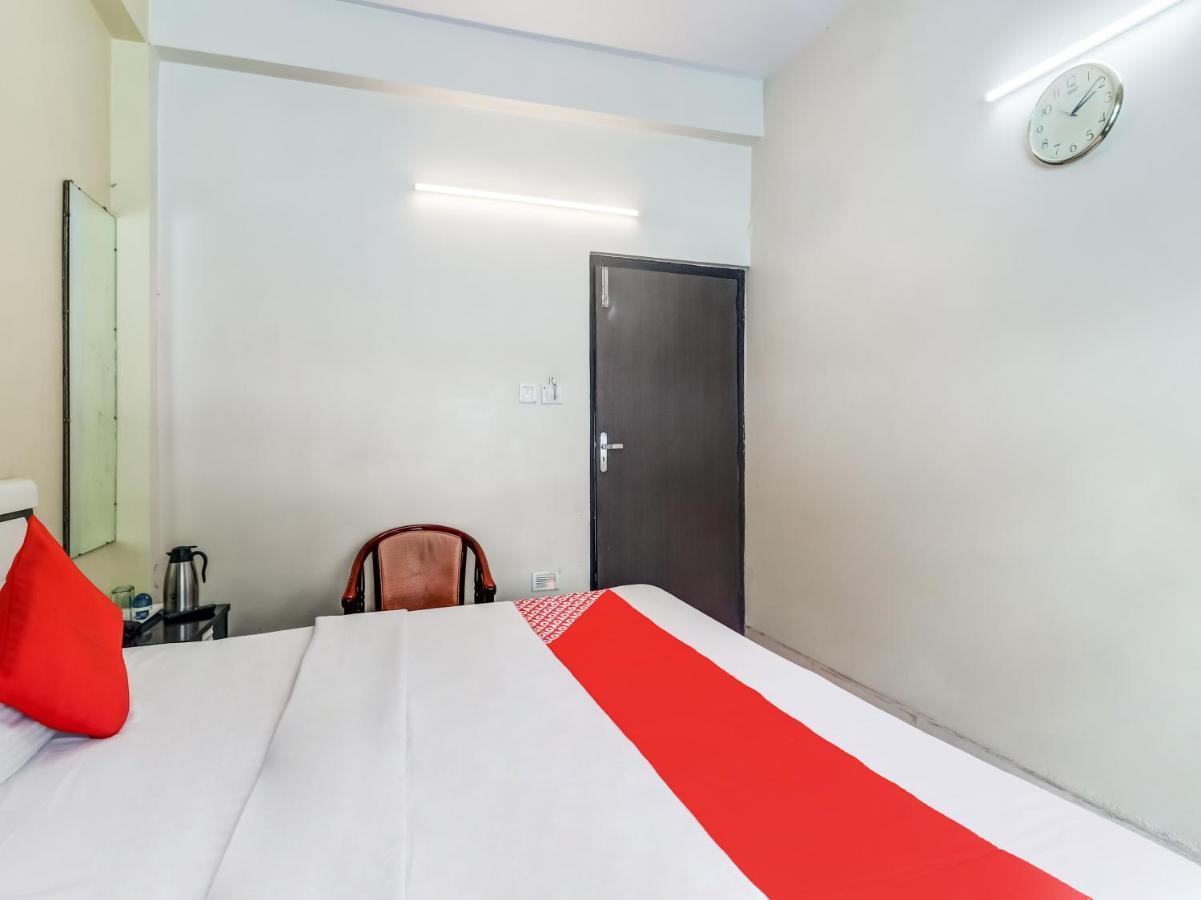 Oyo 82143 Green Park Sapan Ranchi Bagian luar foto